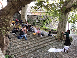 Francesca Brusa Pasque Elenora Rapone Un bacio tra due terre francescabrusapasque thumb5